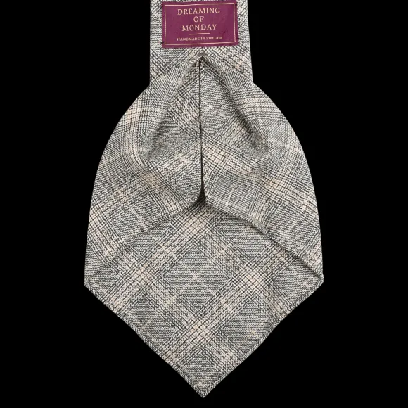 Dreaming Of Monday Ties | Grey Checked 7-Fold Vintage Wool Flannel Tie