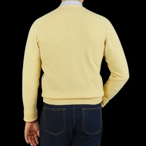 William Lockie Sweaters | Lemon Frost V-Neck Cashmere Sweater