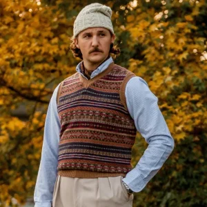 William Lockie Knitwear | Light Brown Fair Isle V-Neck Lambswool Slipover